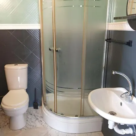 Authentic Flat Close To Istiklal Avenue *
